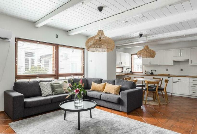 Апартаменты 3 Спальни, Bridget Inn