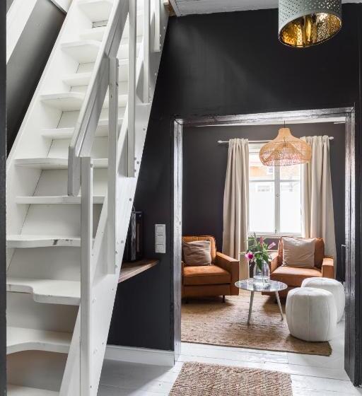 آپارتمان 1 خوابه با تراس, Bridget Inn