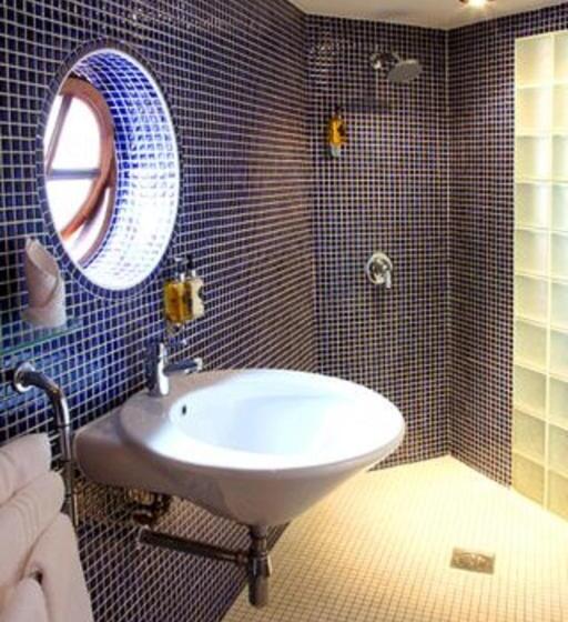 디럭스 스위트, Cheshire Cat