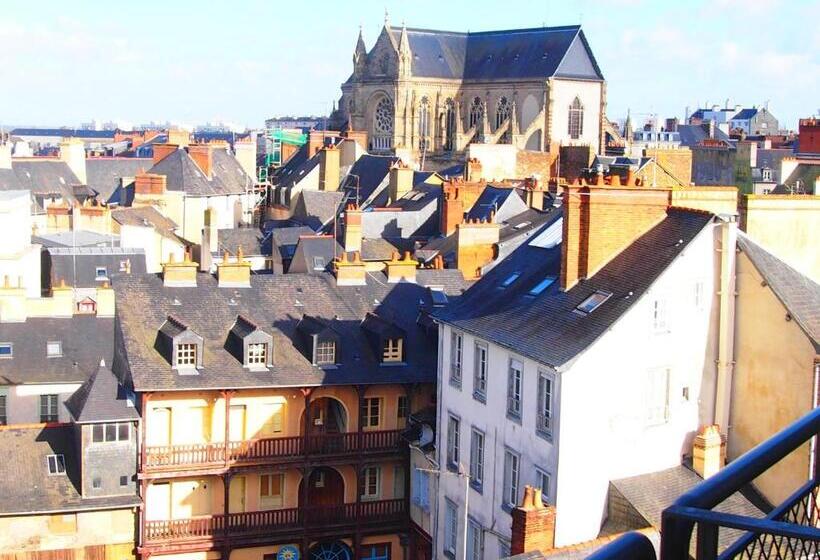 غرفة سوبيريور, Des Lices