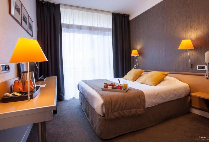 غرفة قياسية, Des Lices