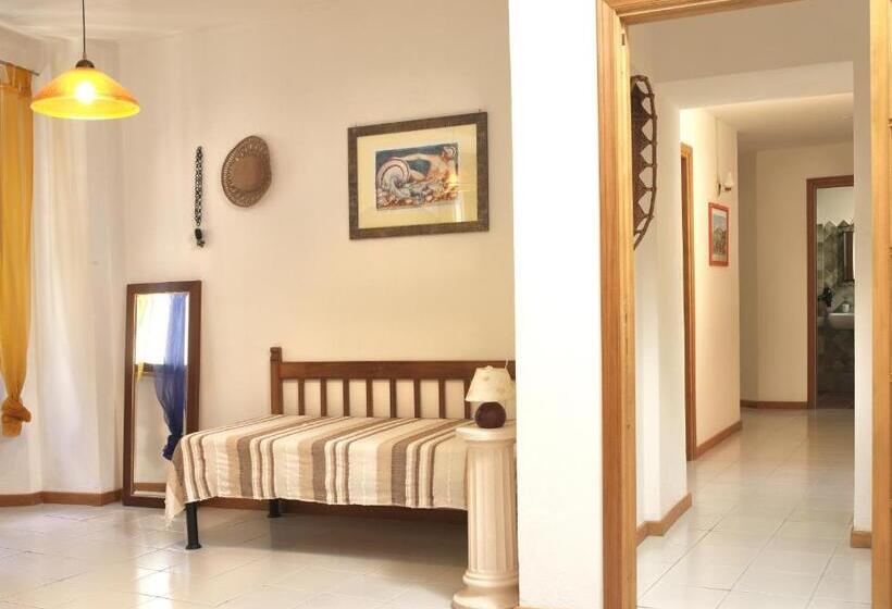 غرفة قياسية حمام مشترك, Domo Silvia E Paolo