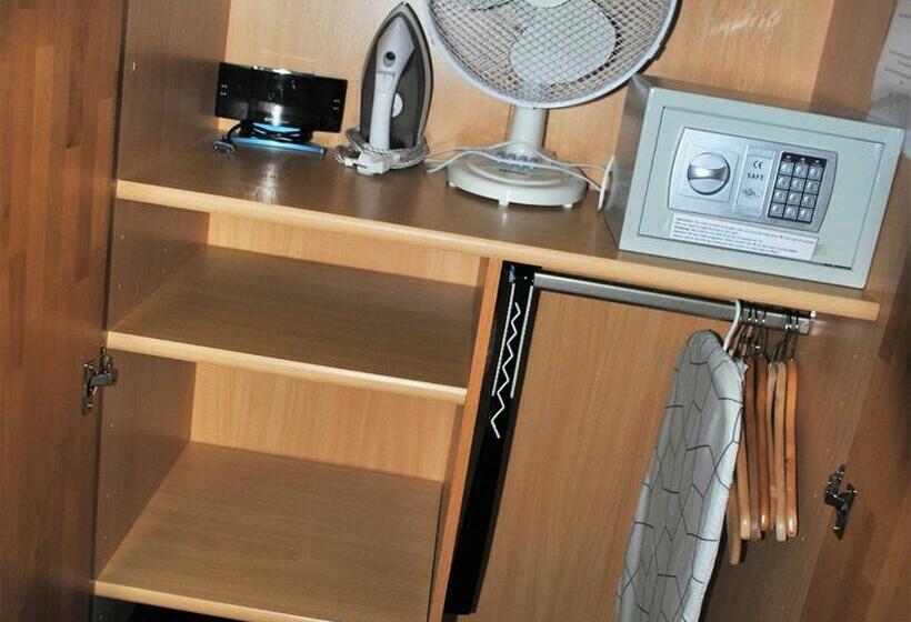 标准间, Franconia City