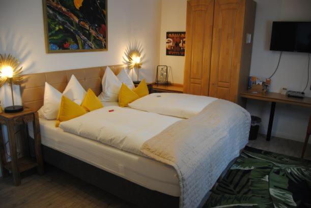 标准间, Franconia City