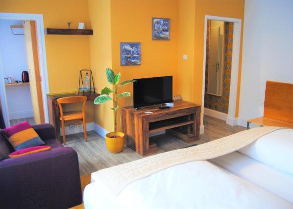 标准间, Franconia City