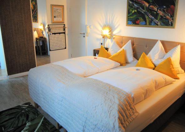 标准间, Franconia City