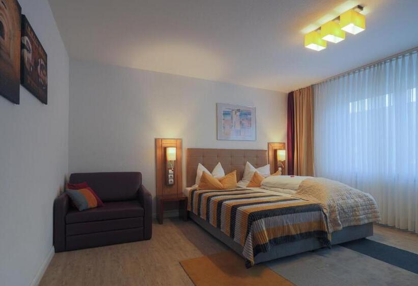 标准间, Franconia City