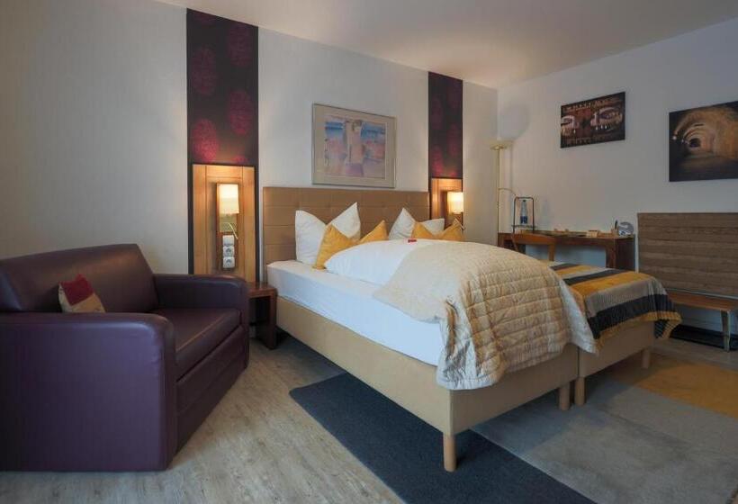 Quarto standard, Franconia City