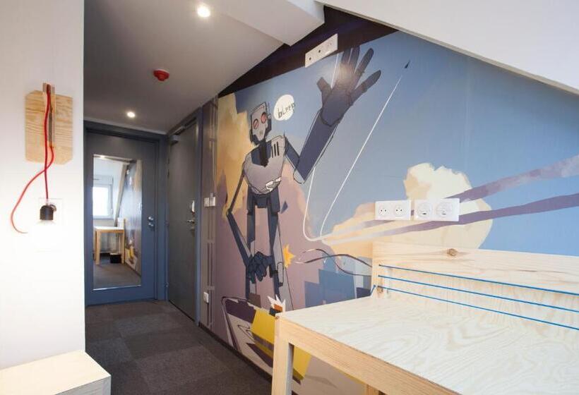 이코노미 싱글 룸, Graffalgar