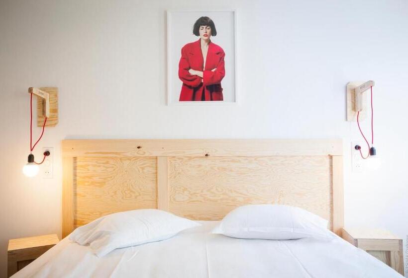 스탠다드 룸, Graffalgar