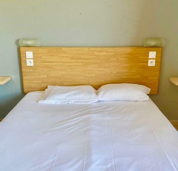 Номер Стандарт, Hôtel Acajou