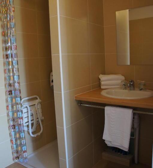 コンフォートトリプルルーム, Hôtel Acajou