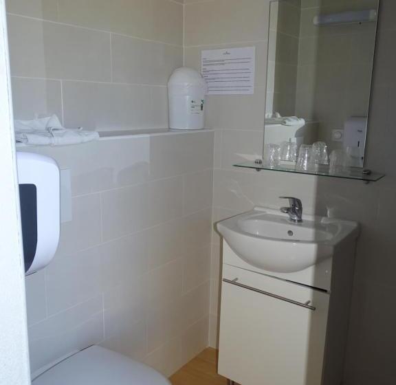 Номер Комфорт, Hôtel Acajou