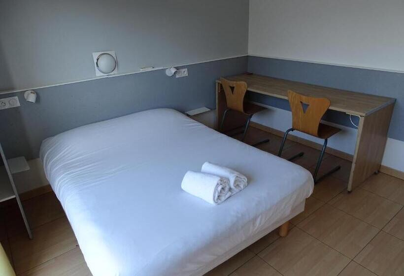 Номер Комфорт, Hôtel Acajou