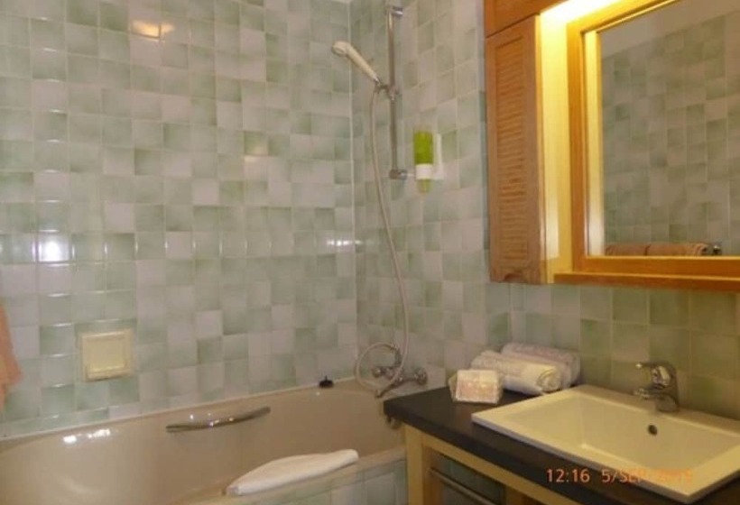 컴포트 룸, Hôtel La Couronne