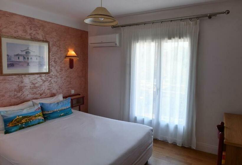 스탠다드 룸, Hôtel Le Claridge