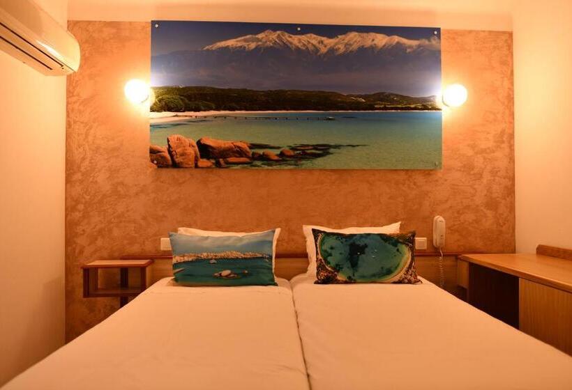 スタンダードシティビュールーム, Hôtel Le Claridge