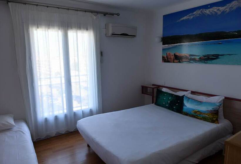 スタンダードトリプルルーム, Hôtel Le Claridge