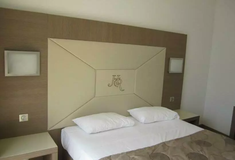 اتاق دوبلکس, Le Rocher