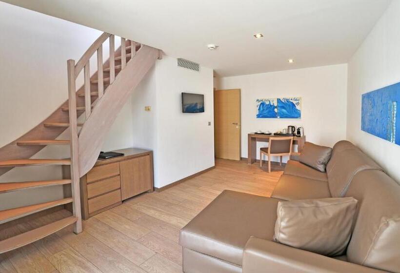 اتاق دوبلکس, Le Rocher