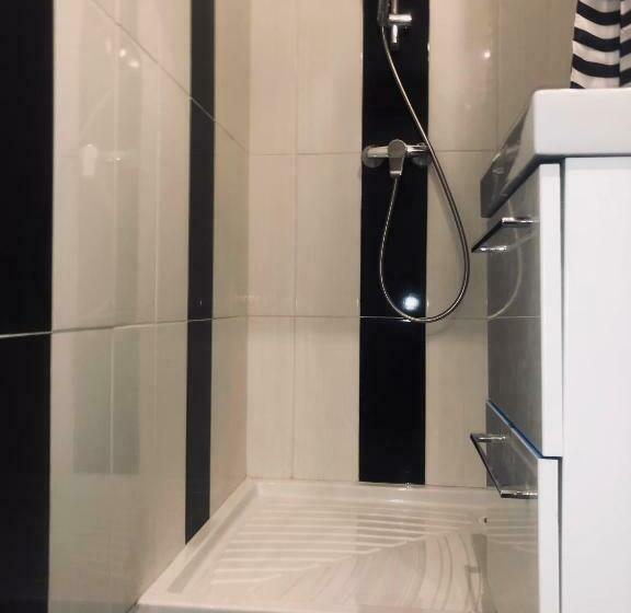 غرفة قياسية, Hôtel Résidence Champerret