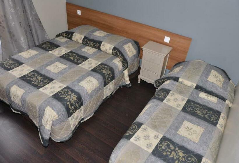 Студия Стандарт, Hôtel Résidence Champerret