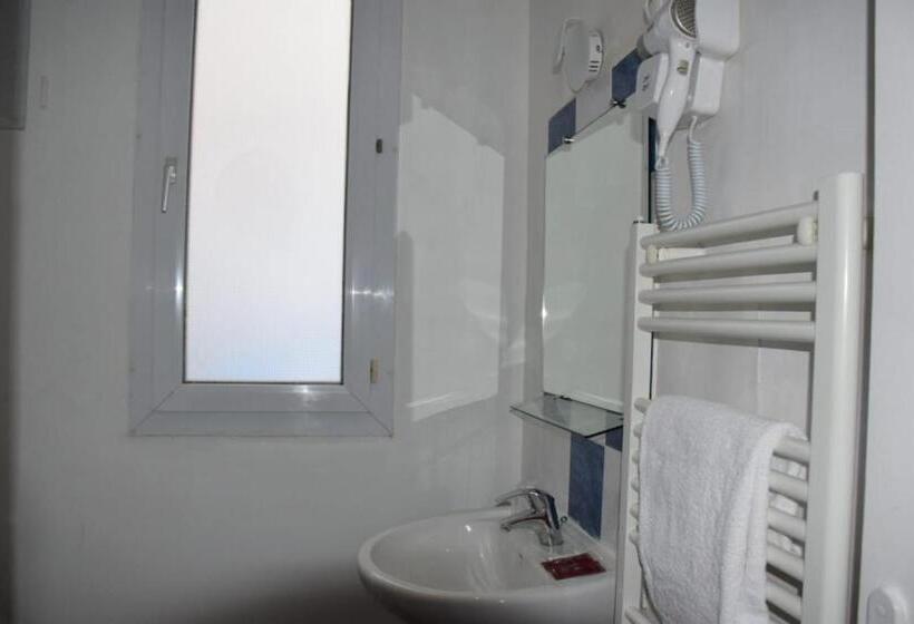 Номер Стандарт Индивидуальный, Hôtel Résidence Champerret