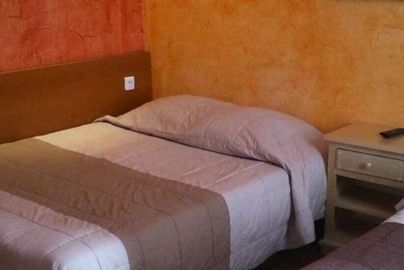 Студия Стандарт, Hôtel Résidence Champerret