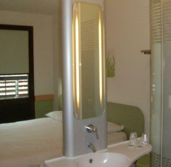 Номер Стандарт, Ibis Budget Nimes Centre Gare