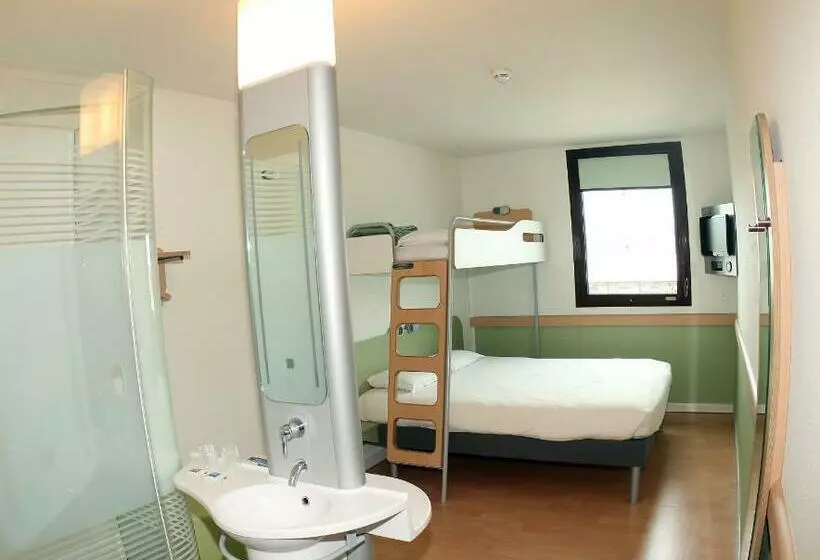 スタンダードトリプルルーム, Ibis Budget Nimes Centre Gare