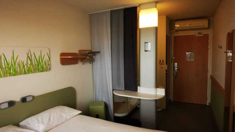 Номер Стандарт, Ibis Budget Nimes Centre Gare