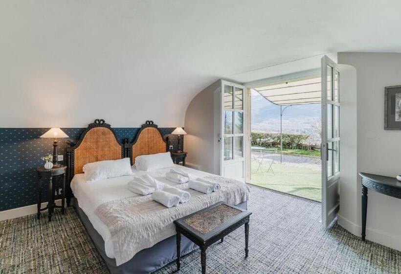 带大床的高级房间, La Robeyere; Bw Signature Collection