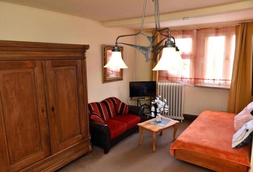 غرفة قياسية ثلاثية, Pension Teutonia