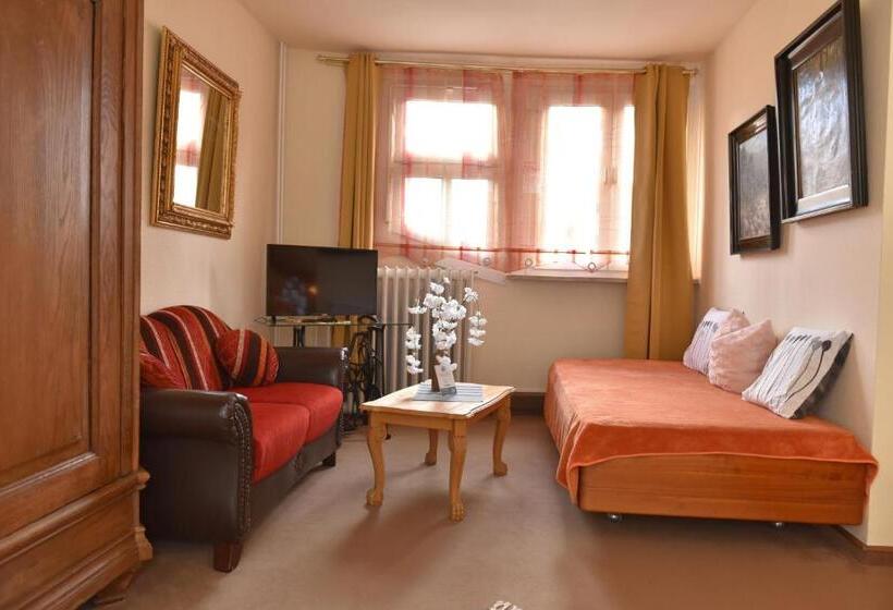 غرفة قياسية ثلاثية, Pension Teutonia