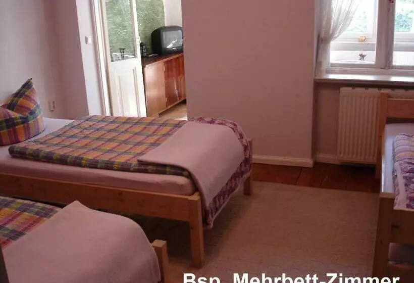 اتاق استاندارد چهار تخته, Rostock übernachtung