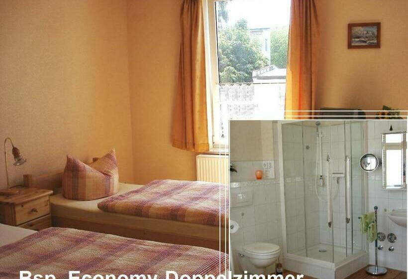 带共用浴室的标准房间, Rostock übernachtung