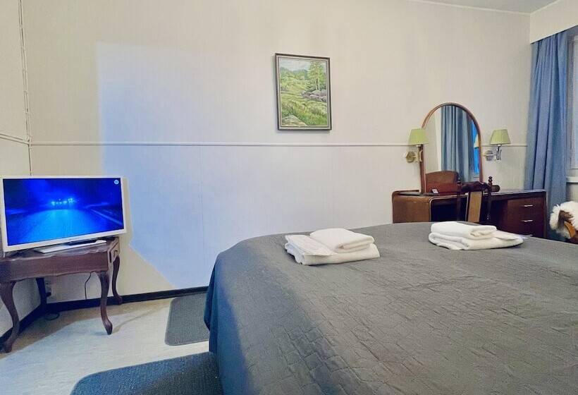 带共用浴室的标准房间, Senate