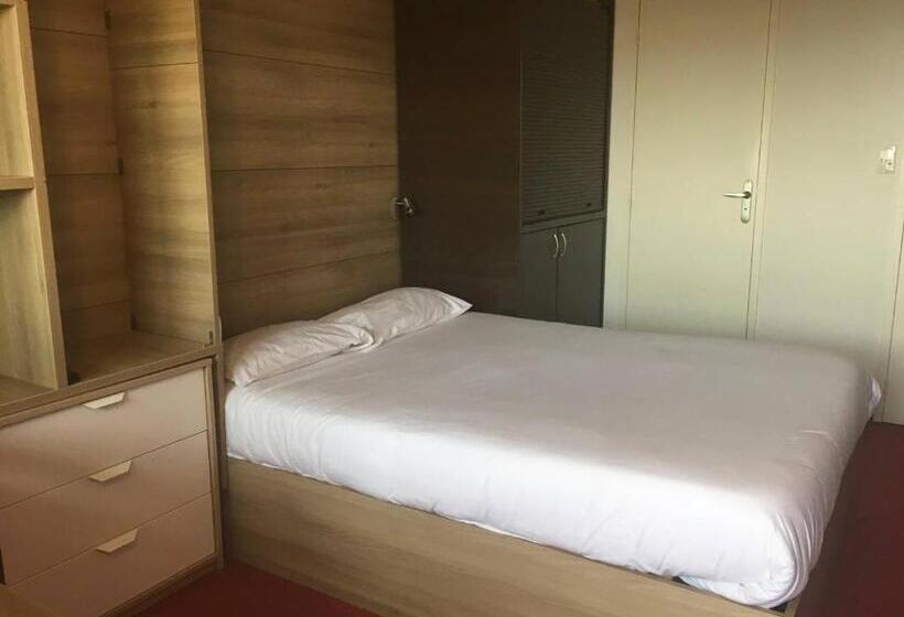 إستوديو قياسى, So'Lodge Niort A83