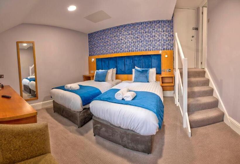 غرفة قياسية, The Bridge