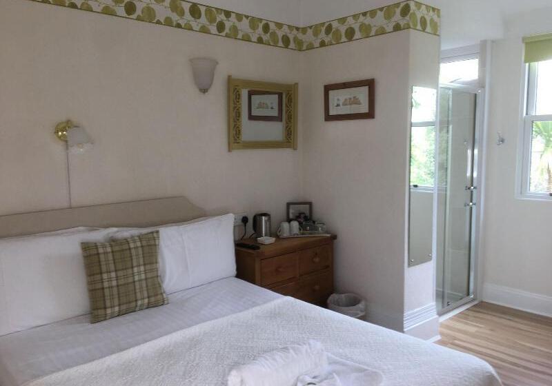 اتاق استاندارد, The Charterhouse