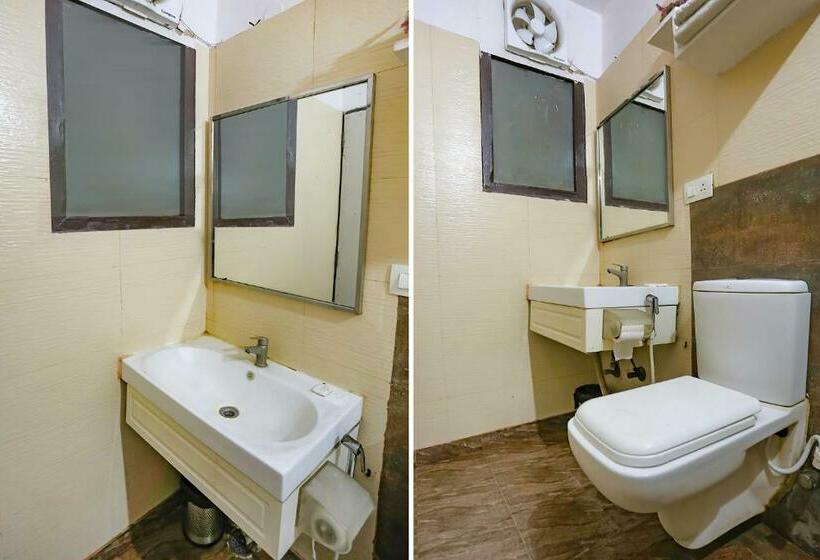 Номер Deluxe, The Eden Hotel Near Okhla