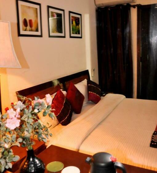 Номер Deluxe, The Eden Hotel Near Okhla