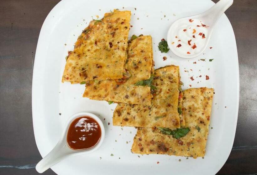 Номер Deluxe, The Eden Hotel Near Okhla