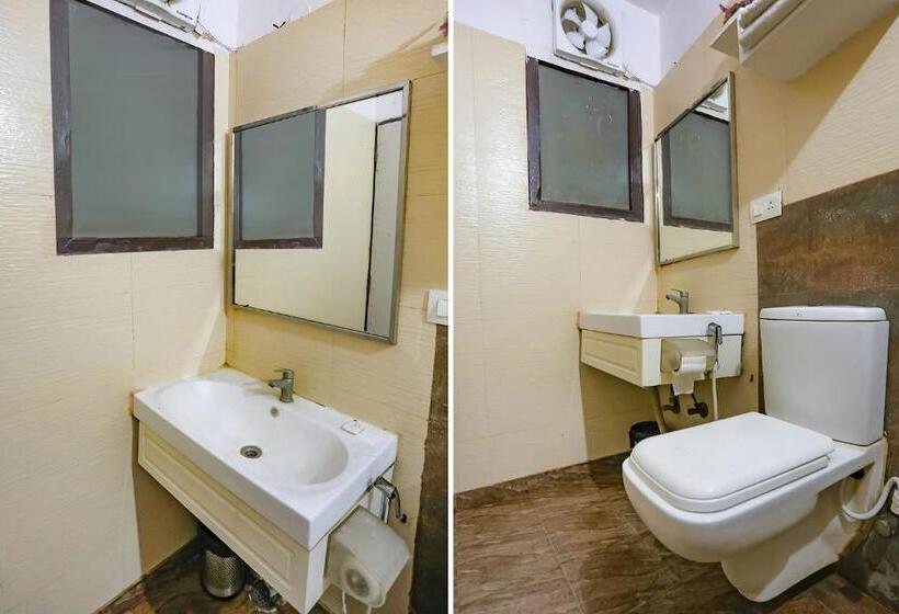 Номер Deluxe, The Eden Hotel Near Okhla