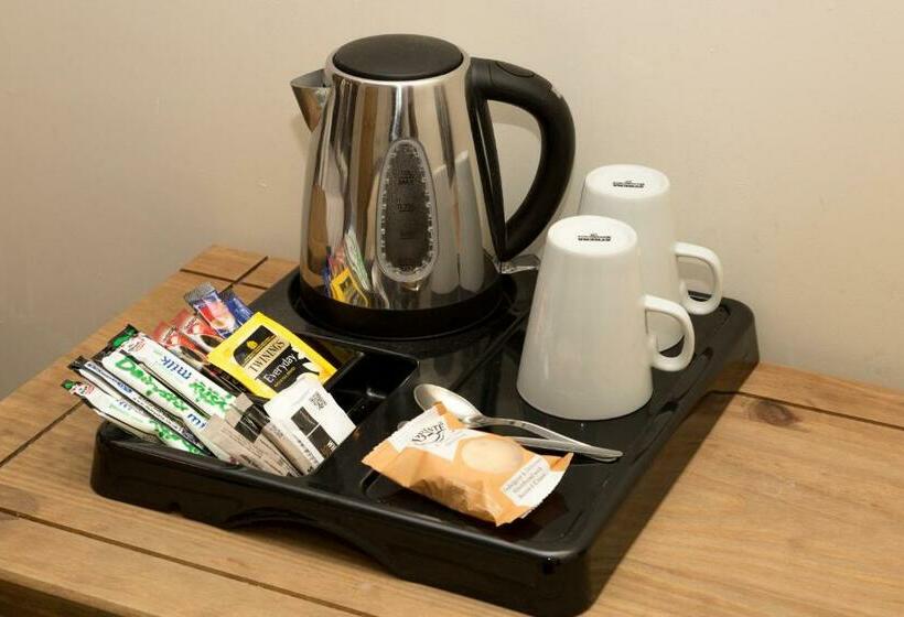 חדר סטנדרט, The Resolution