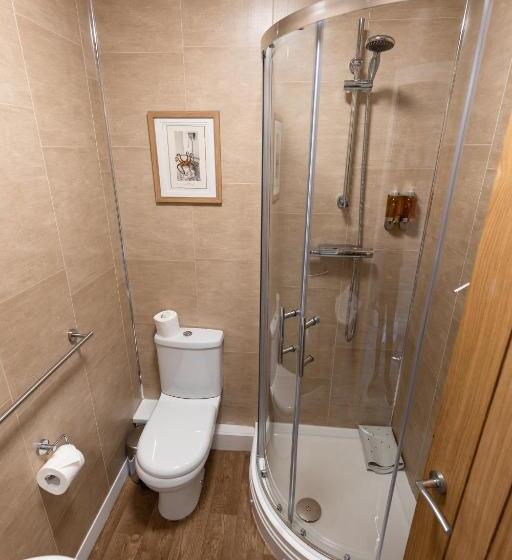 חדר בסיסי, The Resolution