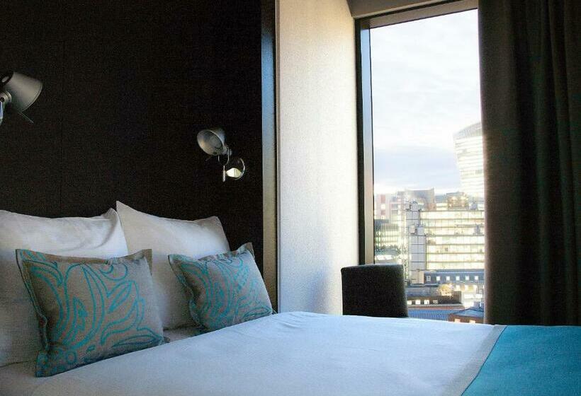 اتاق استاندارد یک تخته با چشمانداز شهر, Motel One London Tower Hill