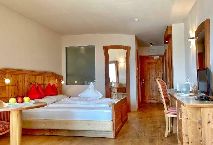 סוויטת ג'וניור עם מרפסת, Das Badl   Adults Only Soft