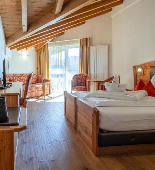 סוויטת ג'וניור עם מרפסת, Das Badl   Adults Only Soft