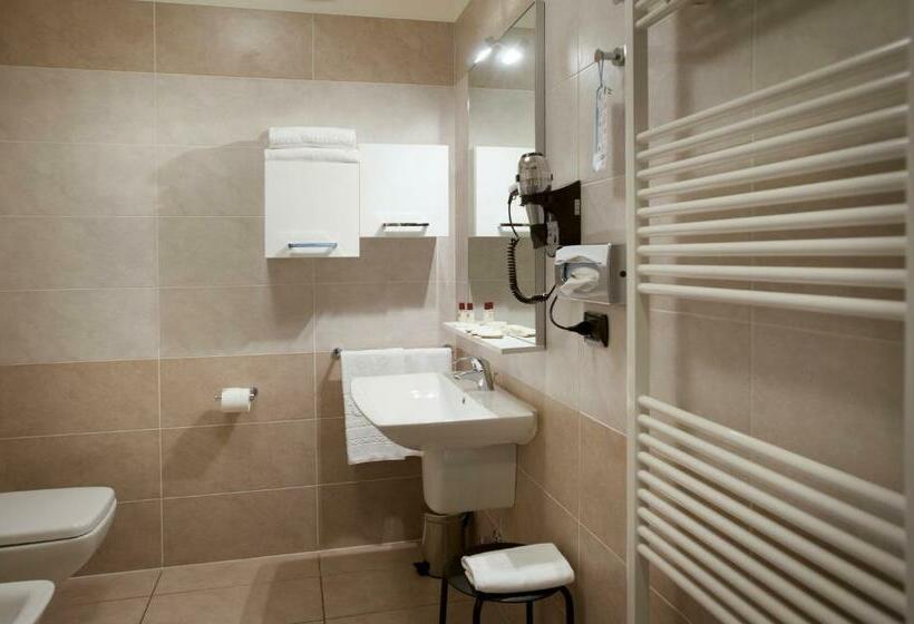 带1个卧室的带阳台的公寓, Calissano